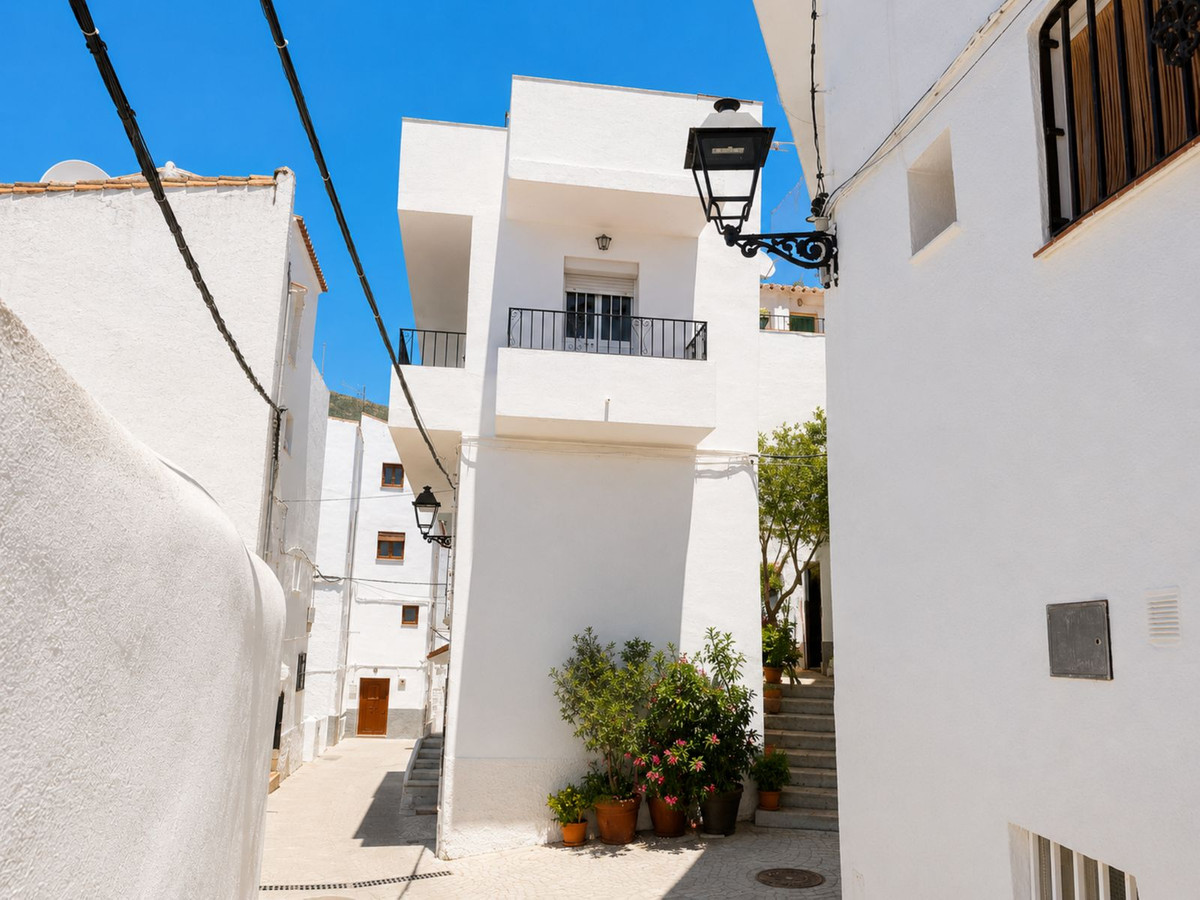 Huis te koop in Casares | 3 slaapkamers H5419831