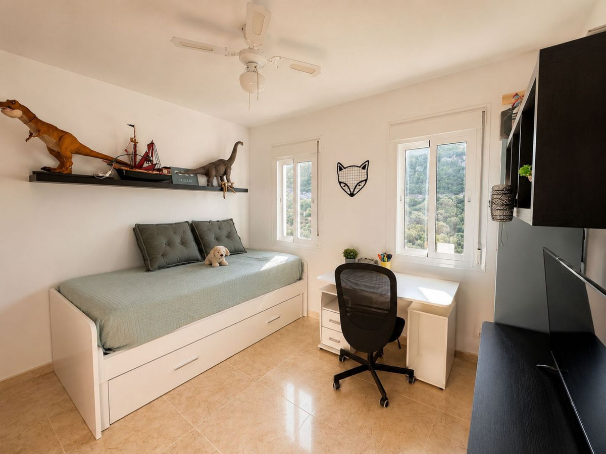 Huis te koop in Casares | 3 slaapkamers H5419900