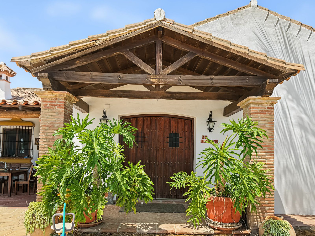 Finca - Cortijo te koop in Casares | 3 slaapkamers H5468413