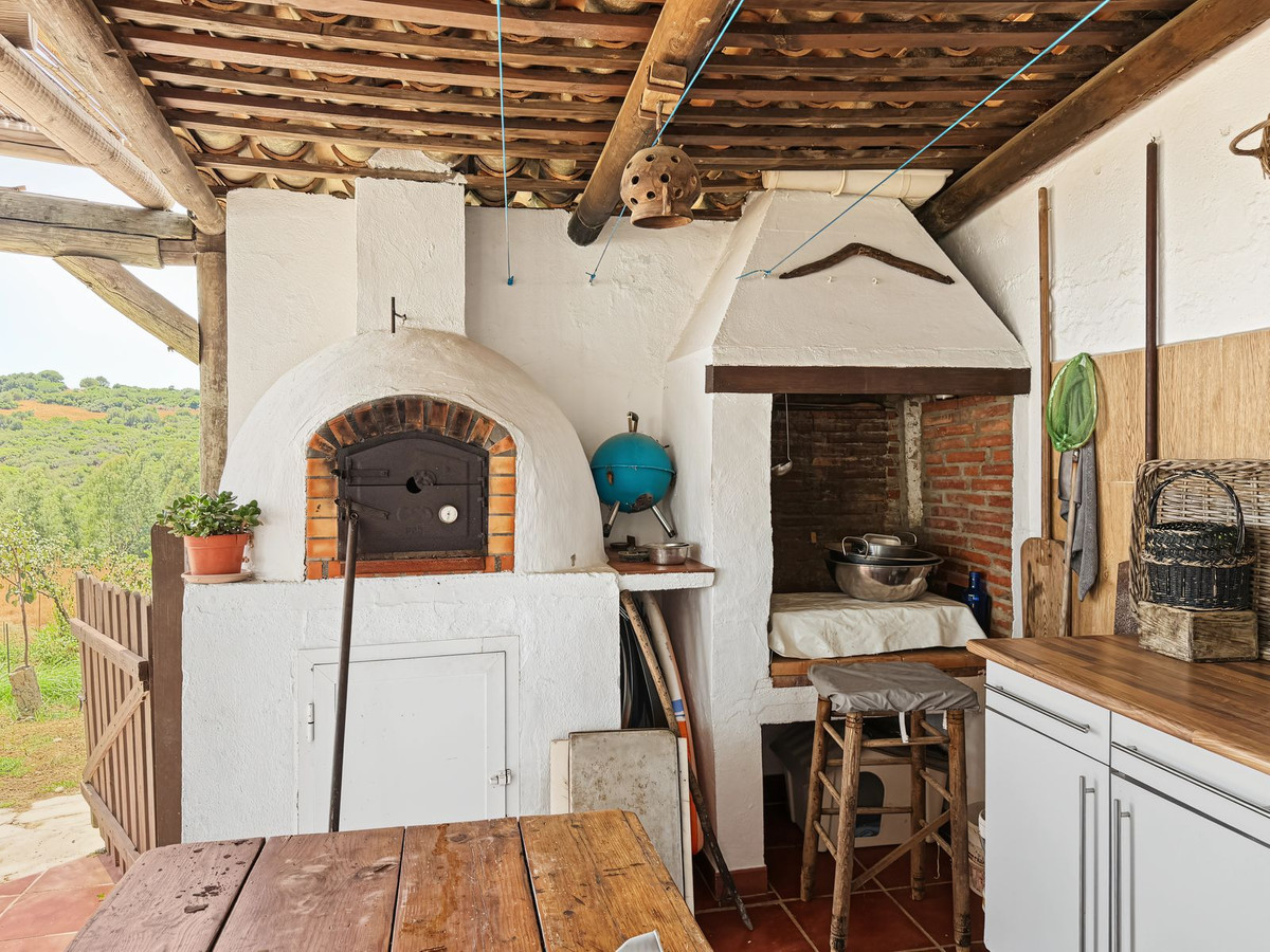 Finca - Cortijo te koop in Casares | 3 slaapkamers H5468413