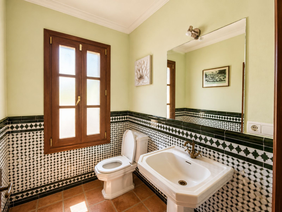 Finca - Cortijo te koop in Casares | 4 slaapkamers H5476918