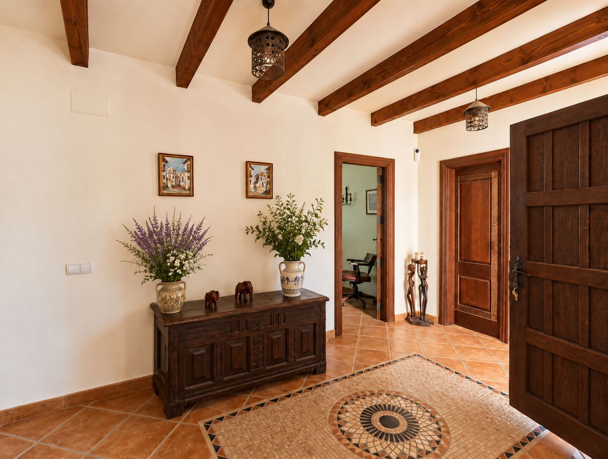 Finca - Cortijo te koop in Casares | 4 slaapkamers H5476918