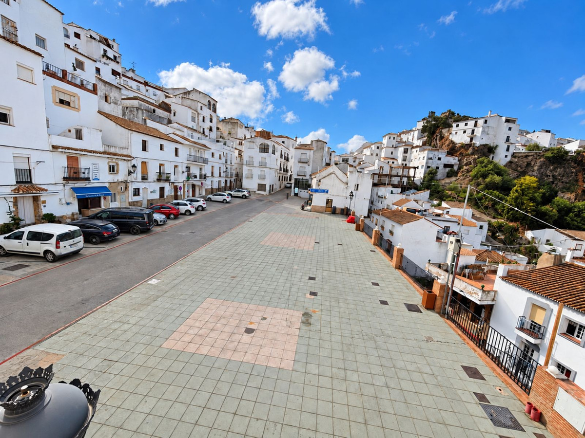Property main view 34