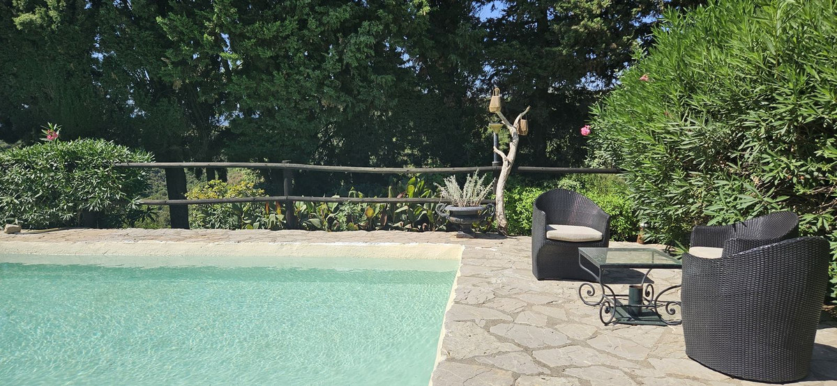 Finca - Cortijo te koop in Casares | 8 slaapkamers H5528716
