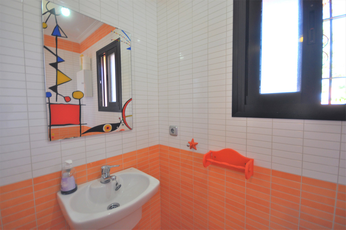 Property main view 60