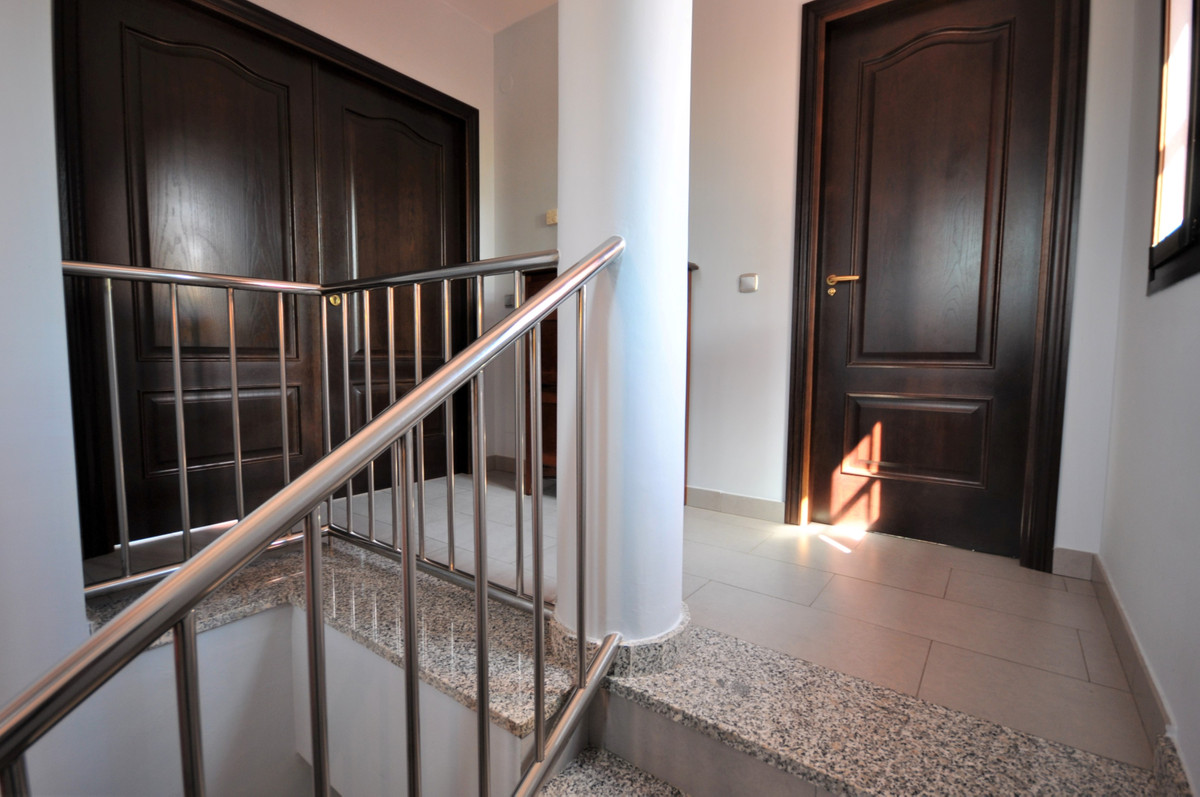 Property main view 64