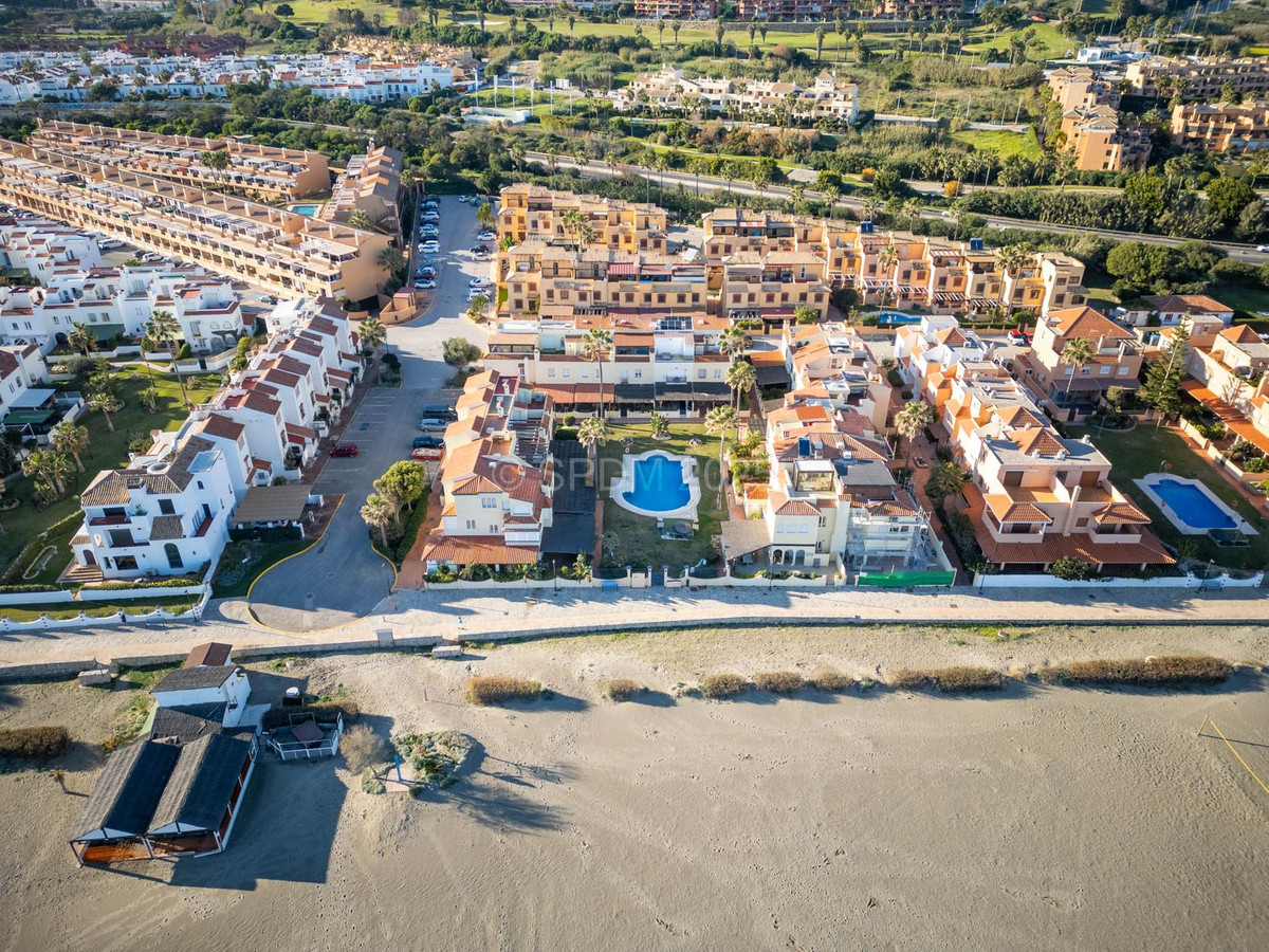 Semi-Vrijstaande Villa in Casares Playa-2