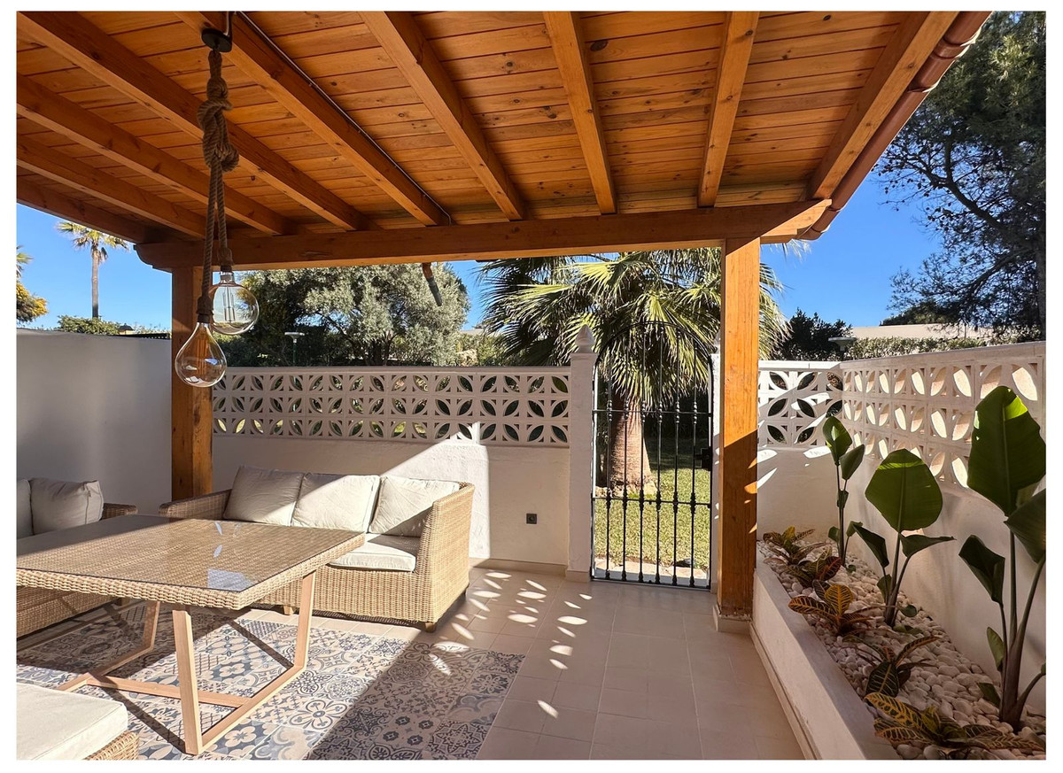 Vrijstaande Villa in Casares Playa-15