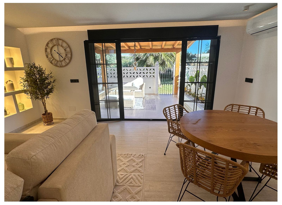 Vrijstaande Villa in Casares Playa-19