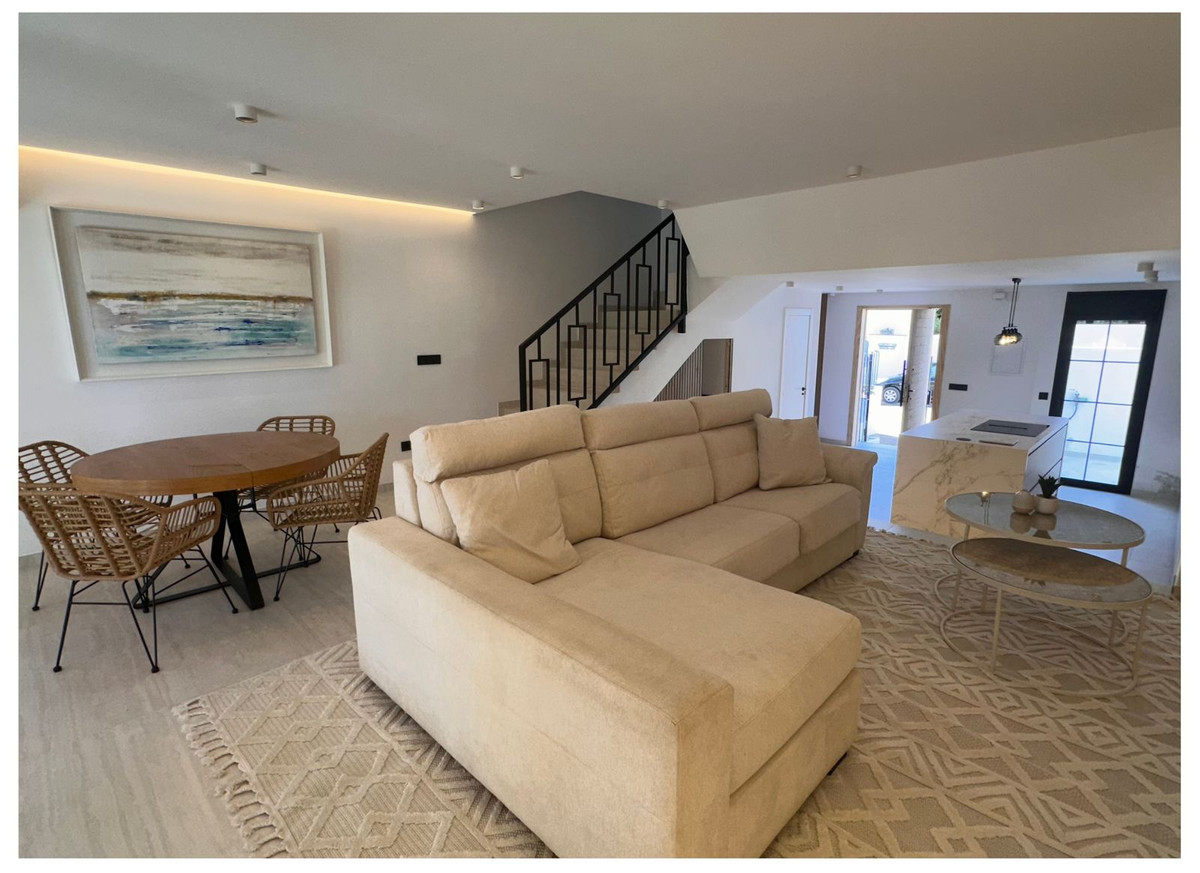 Vrijstaande Villa in Casares Playa-24