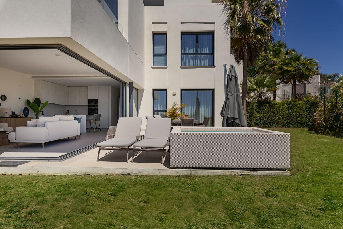 Semi-Vrijstaande Villa in Casares Playa-9