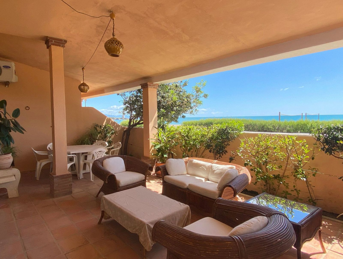 Geschakelde Woning in Casares Playa-1