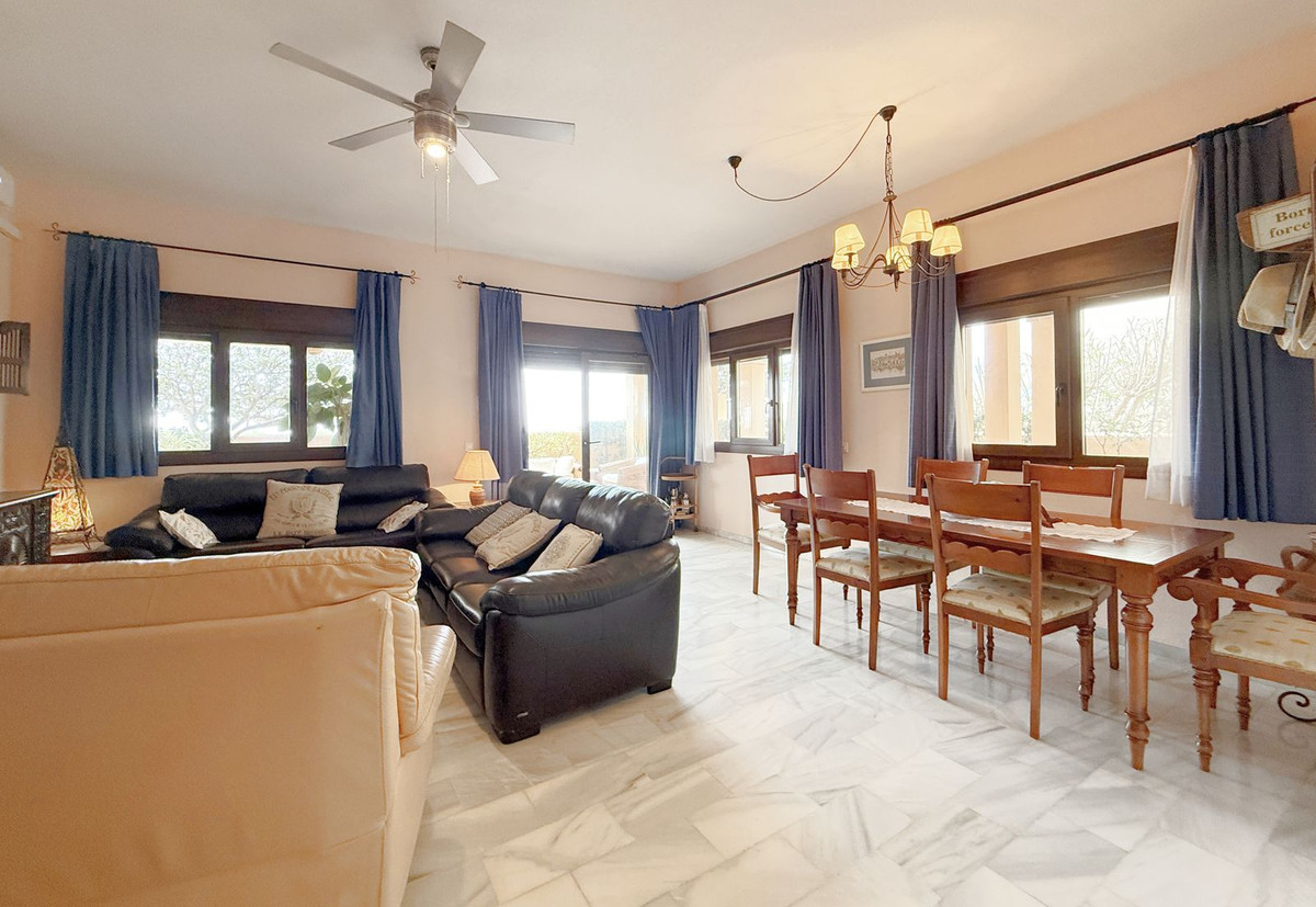 Geschakelde Woning in Casares Playa-16