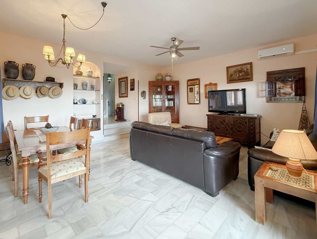 Geschakelde Woning in Casares Playa-17