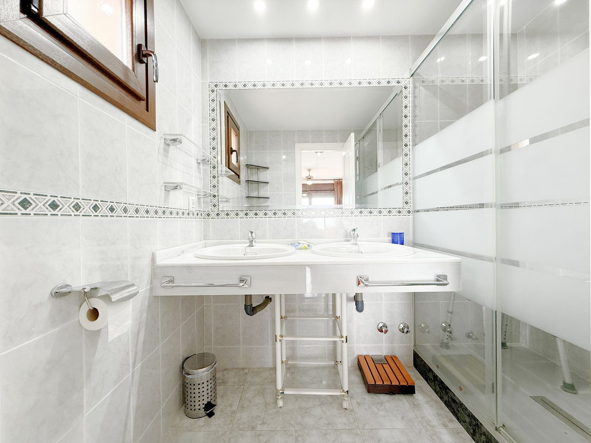 Geschakelde Woning in Casares Playa-25