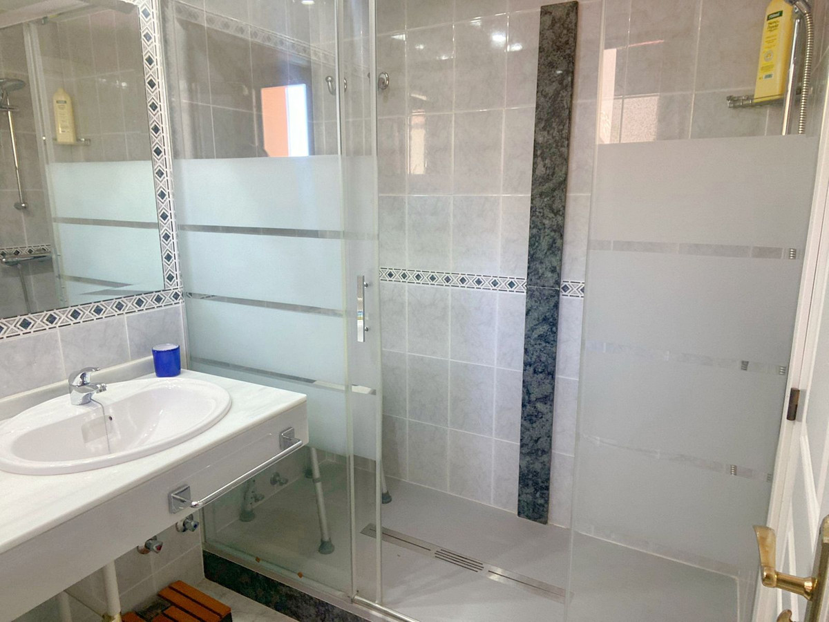 Geschakelde Woning in Casares Playa-34