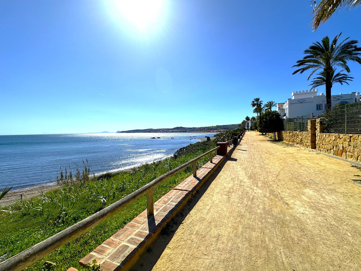 Geschakelde Woning in Casares Playa-47