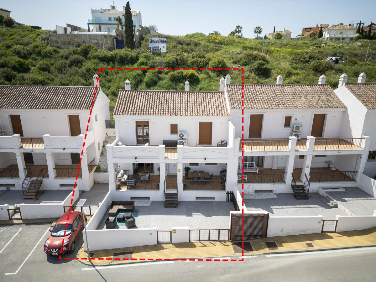 Semi-Vrijstaande Villa in Casares Playa-1