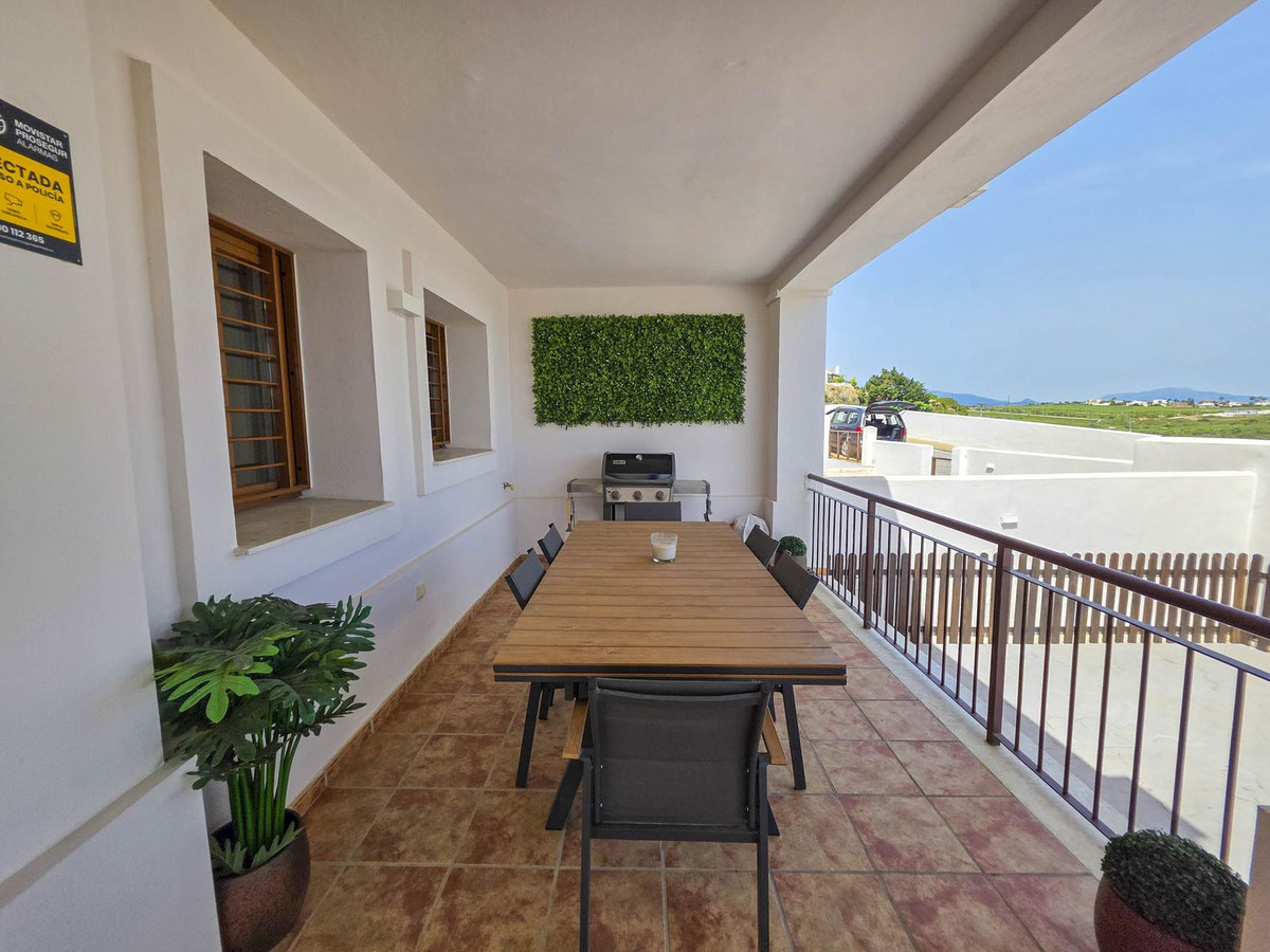Semi-Vrijstaande Villa in Casares Playa-11