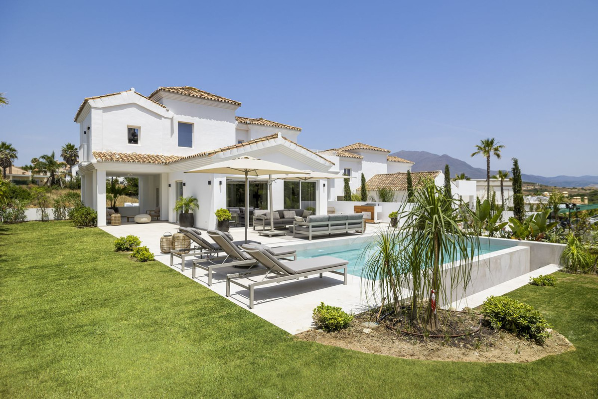 Huis te koop in Casares Playa | 4 slaapkamers H5073205