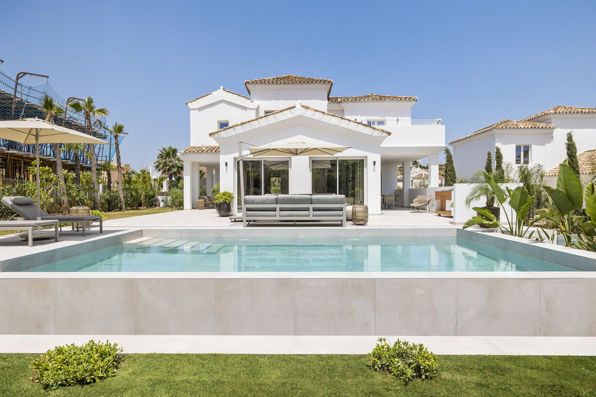 Huis te koop in Casares Playa | 4 slaapkamers H5073205