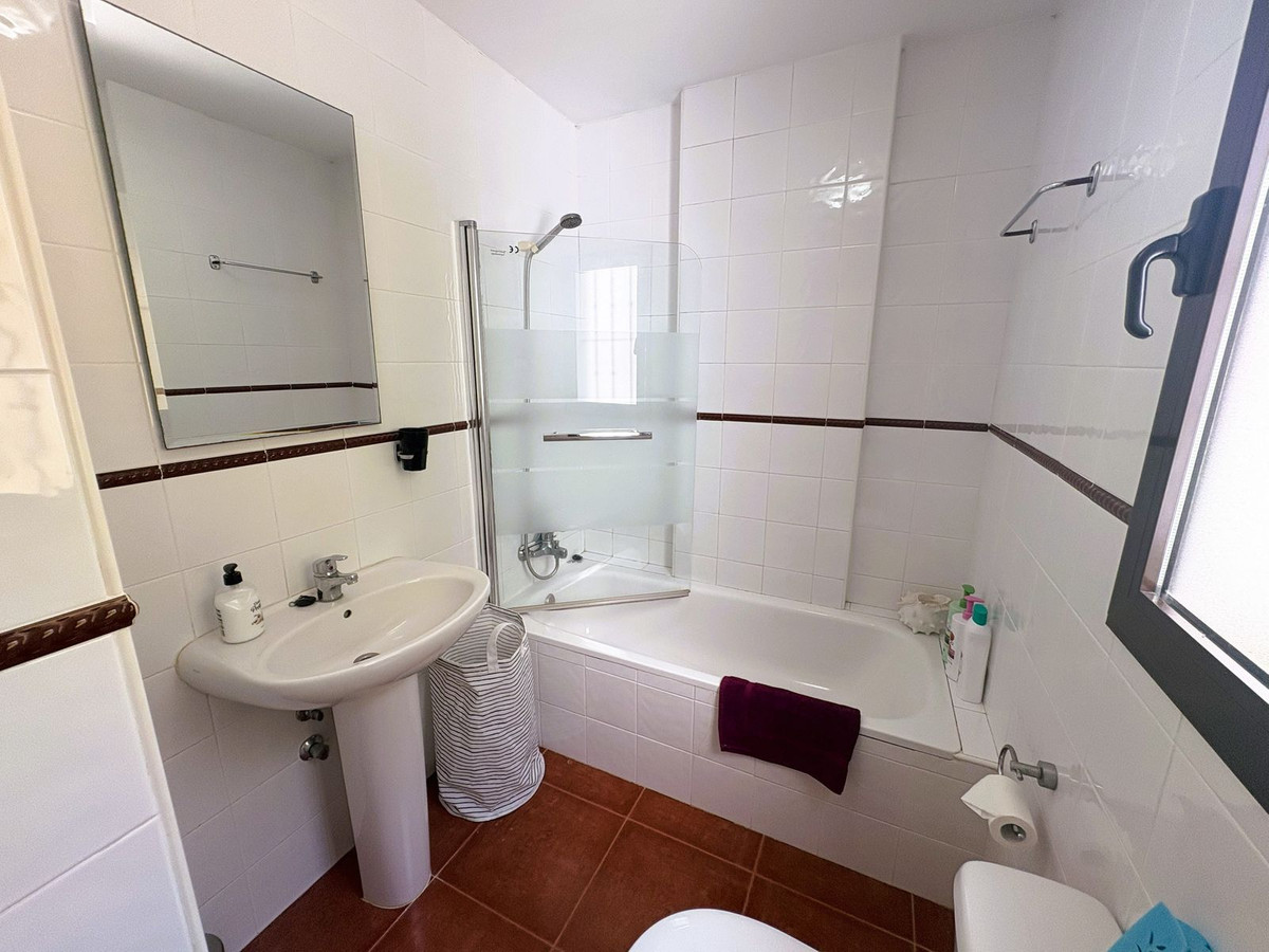 Huis te koop in Casares Playa | 3 slaapkamers H5078857