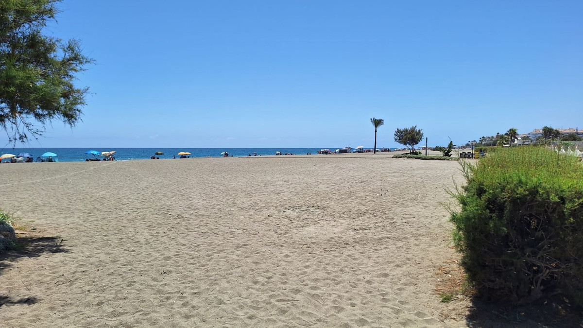 House for sale in Casares Playa | 3 bedrooms H5126494