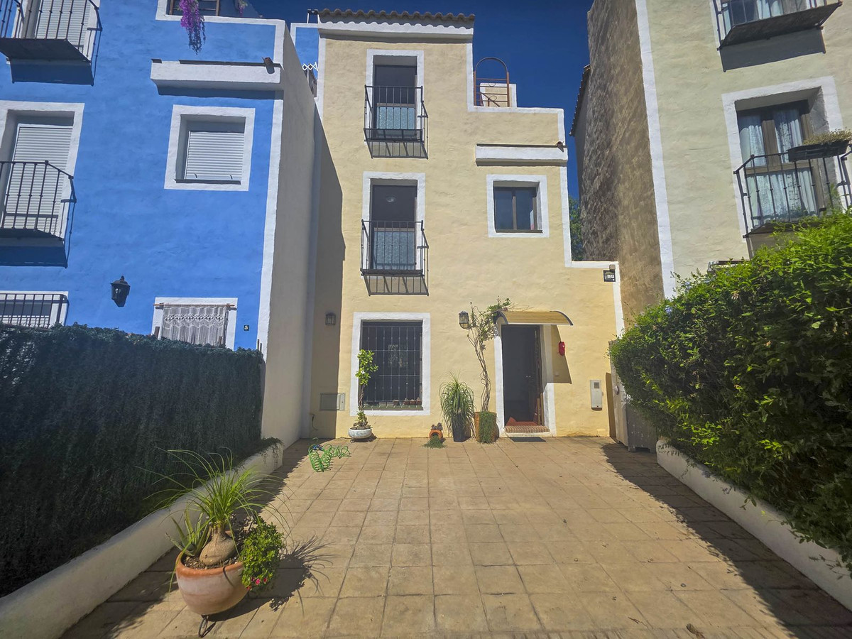 Huis te koop in Casares Playa | 3 slaapkamers H5159656