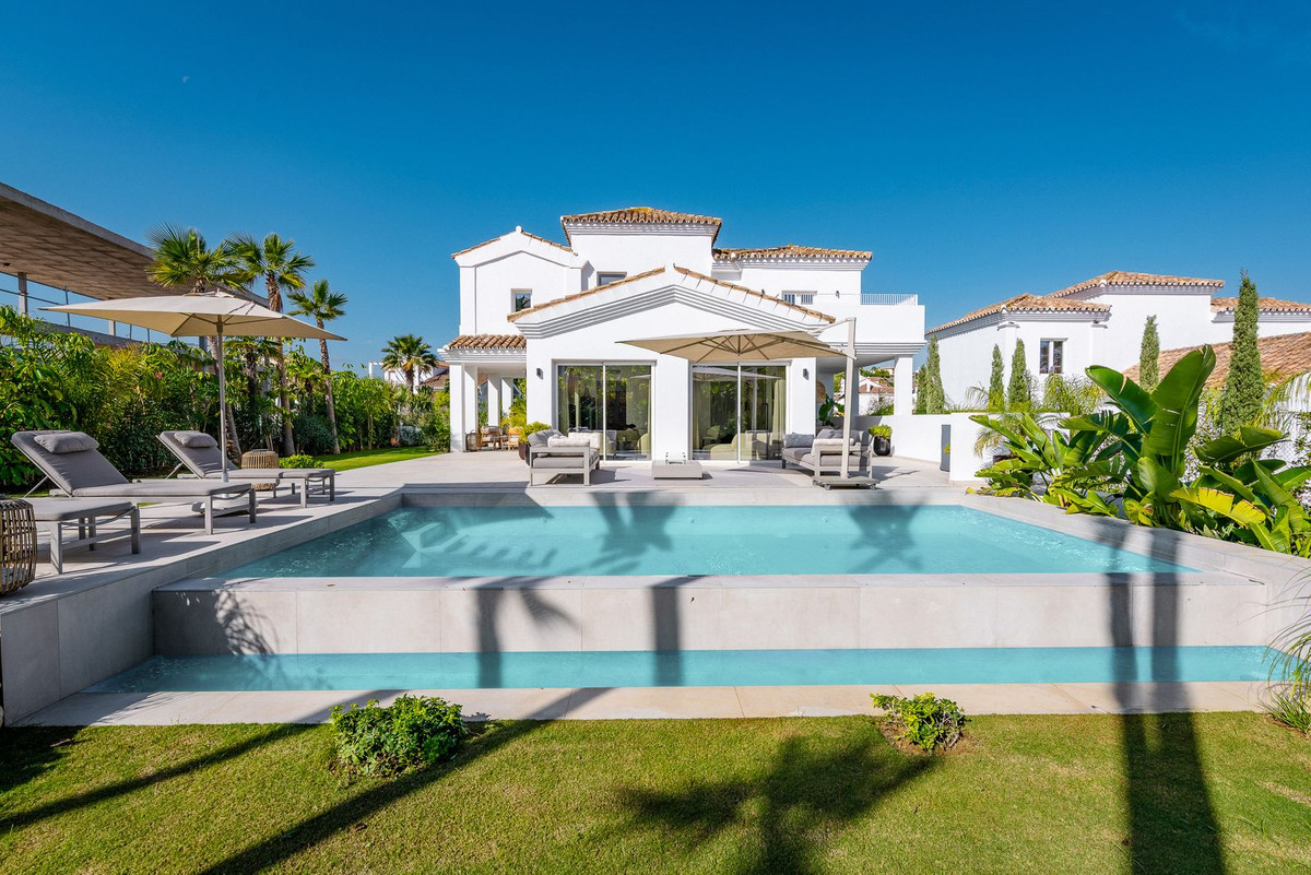Huis te koop in Casares Playa | 4 slaapkamers H5230381