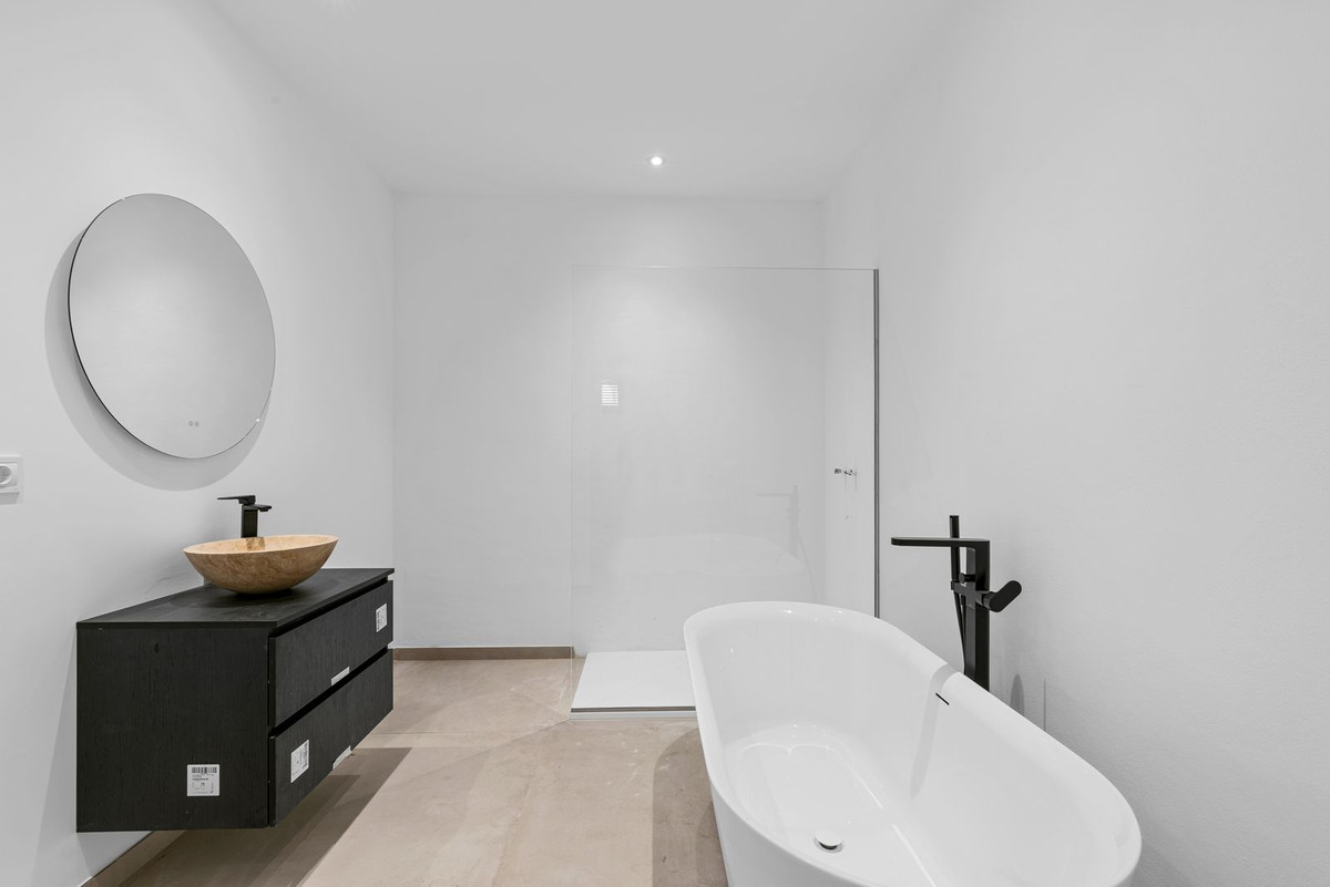 Huis te koop in Casares Playa | 4 slaapkamers H5230381