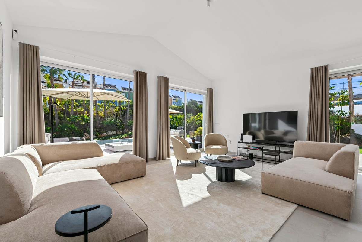 Huis te koop in Casares Playa | 4 slaapkamers H5230381