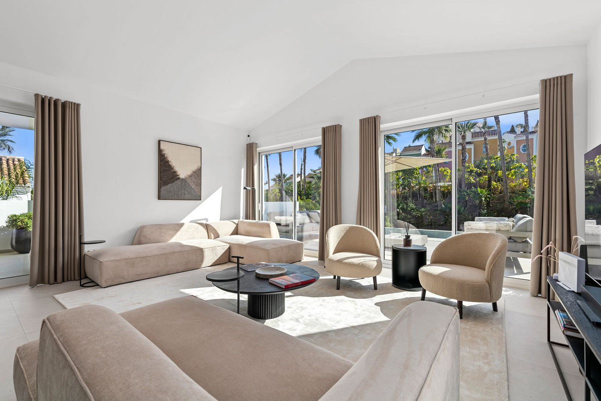 Huis te koop in Casares Playa | 4 slaapkamers H5230381