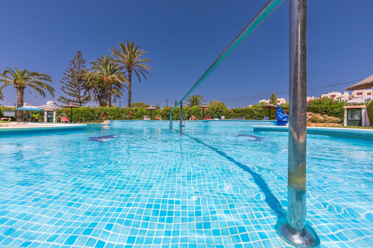 Huis te koop in Casares Playa | 2 slaapkamers H5257006