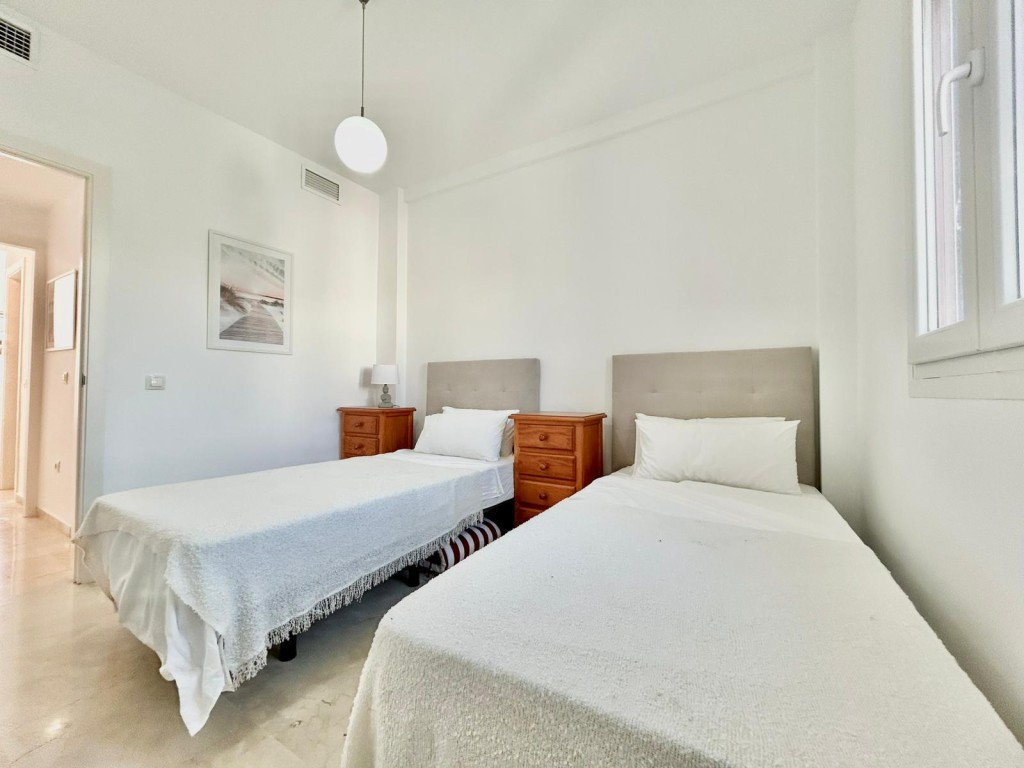 Appartement te koop in Casares Playa | 2 slaapkamers H5287597