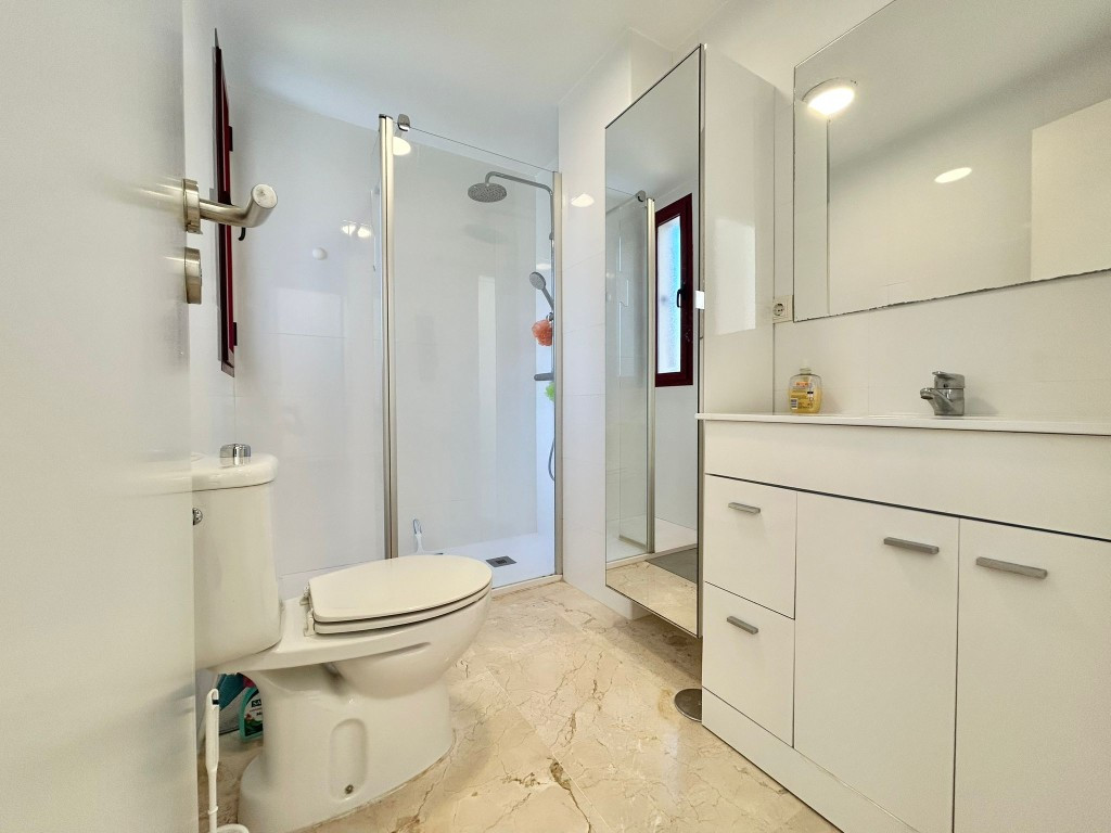 Appartement te koop in Casares Playa | 2 slaapkamers H5287597