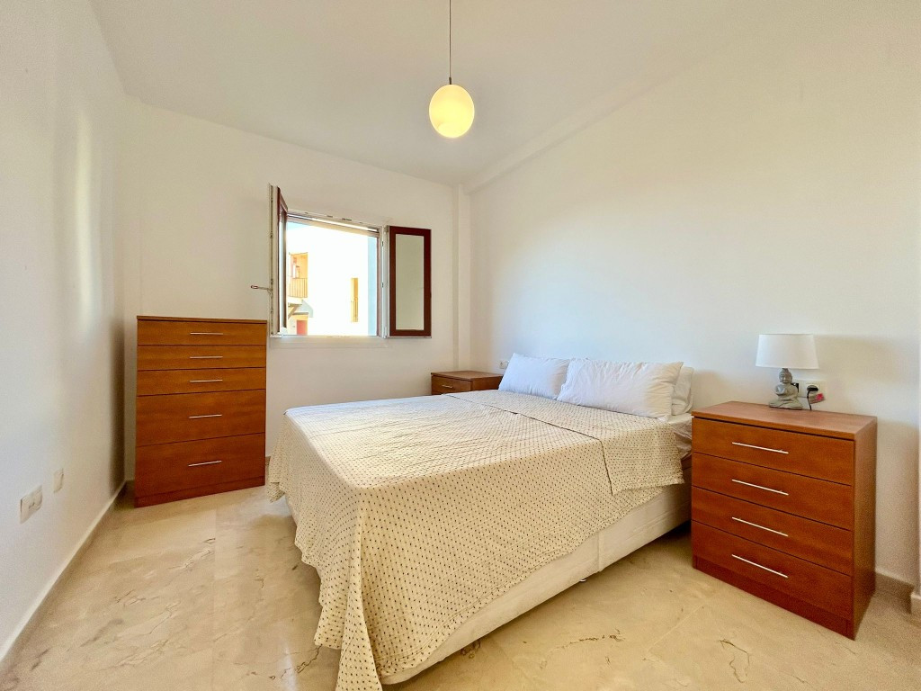 Appartement te koop in Casares Playa | 2 slaapkamers H5287597
