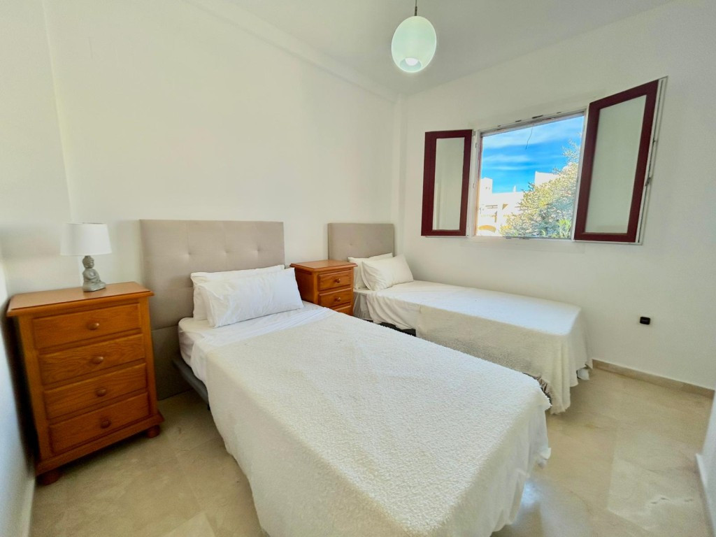 Appartement te koop in Casares Playa | 2 slaapkamers H5287597
