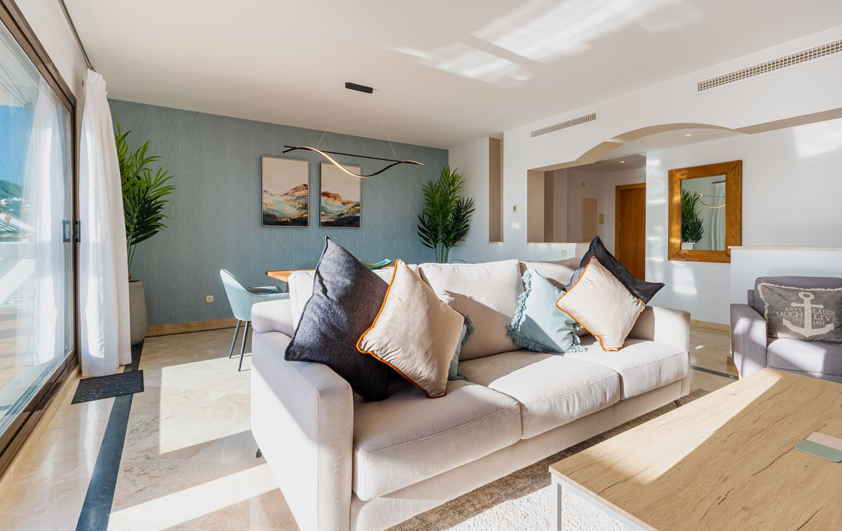 Penthouse te koop in Casares Playa | 3 slaapkamers H5287921