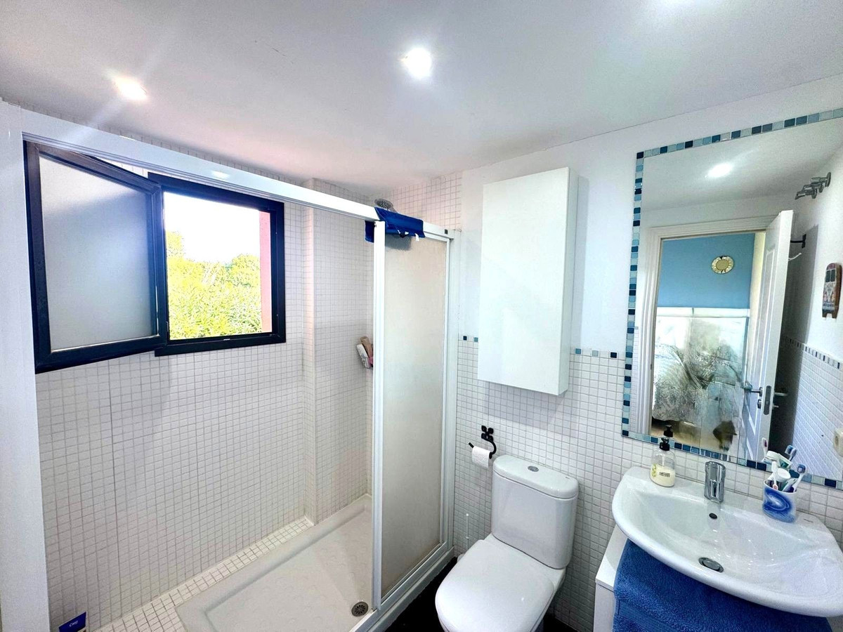 Appartement te koop in Casares Playa | 2 slaapkamers H5287981