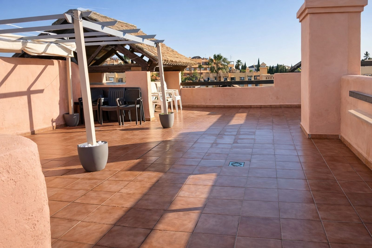 Penthouse te koop in Casares Playa | 2 slaapkamers H5299876