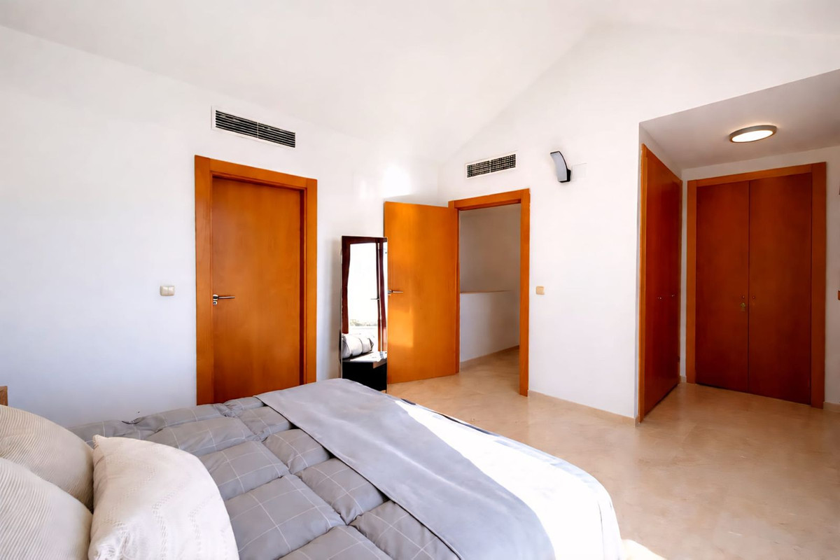 Huis te koop in Casares Playa | 5 slaapkamers H5309758