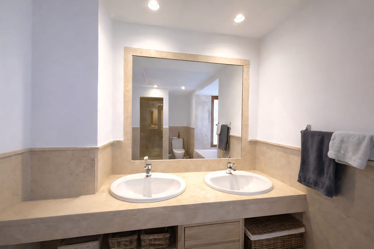 Huis te koop in Casares Playa | 5 slaapkamers H5309758