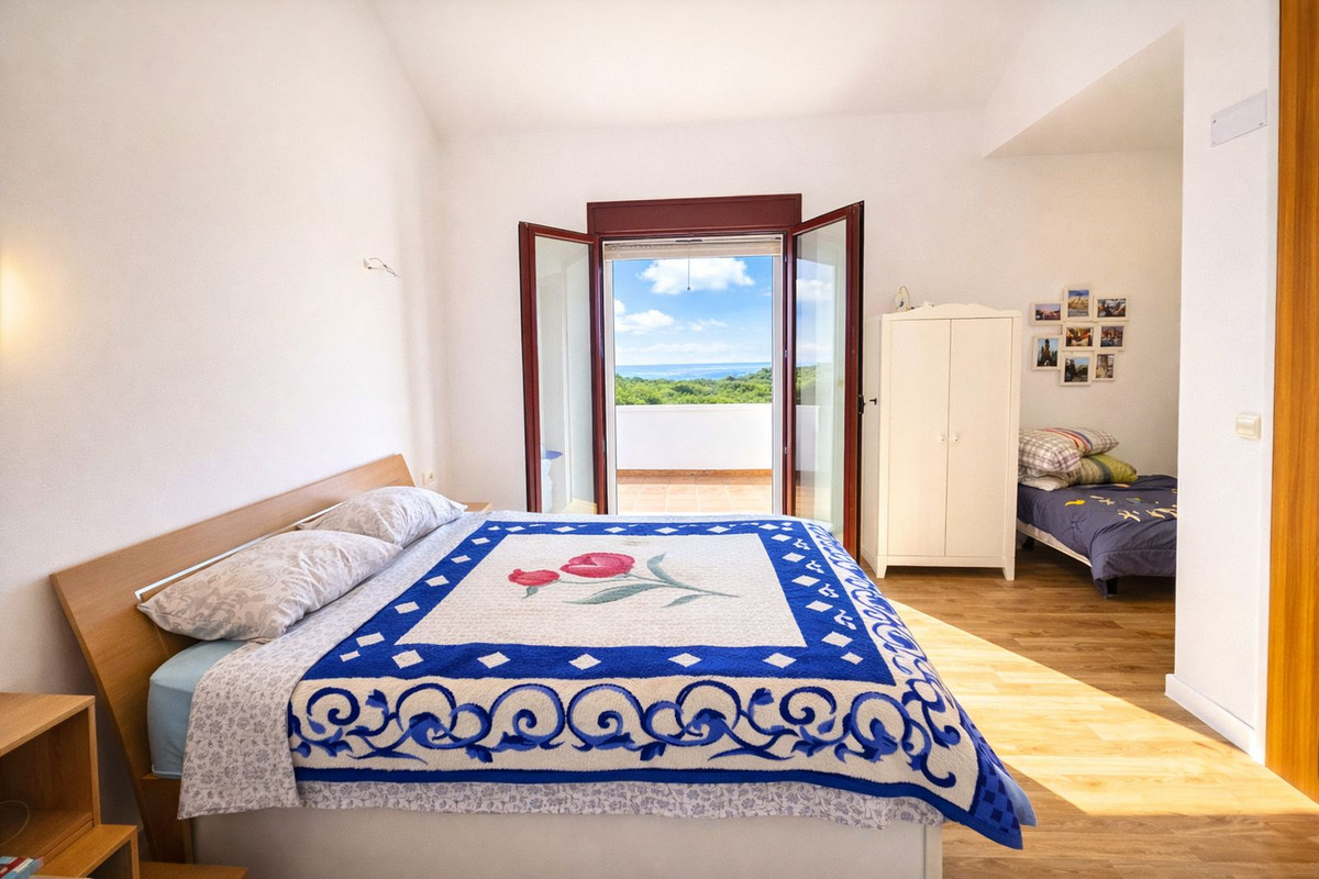 Huis te koop in Casares Playa | 2 slaapkamers H5362837