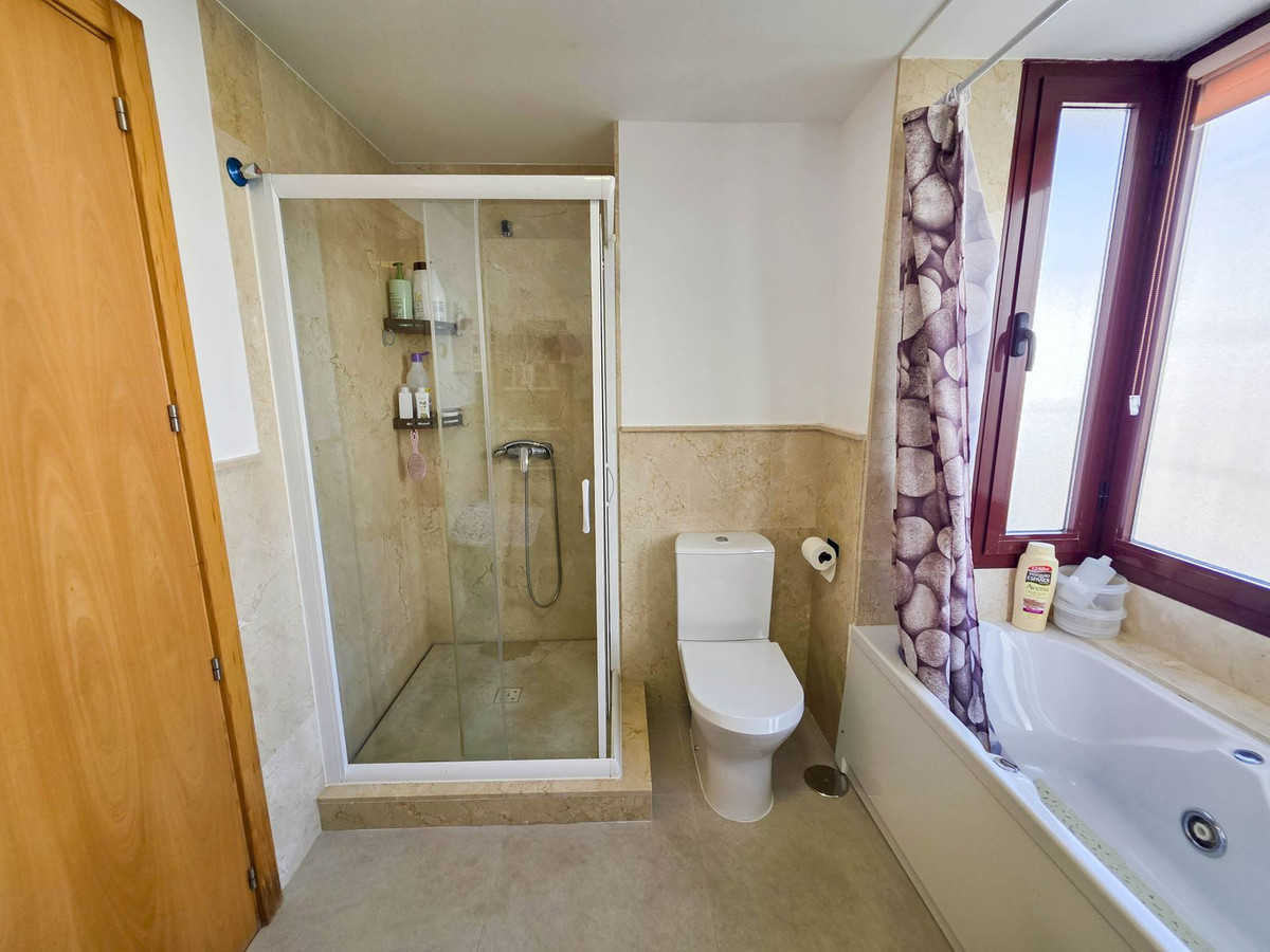 Huis te koop in Casares Playa | 2 slaapkamers H5362837