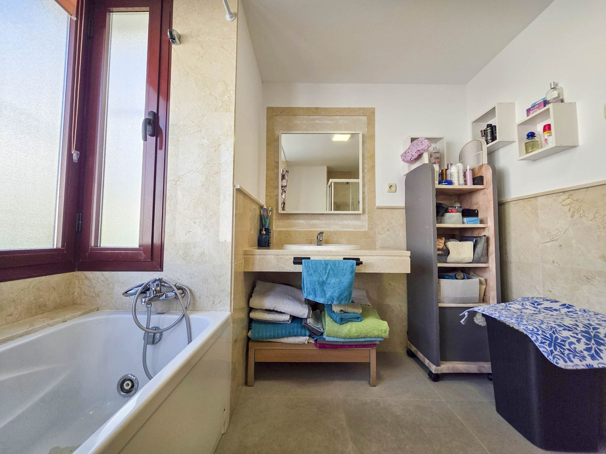 Huis te koop in Casares Playa | 2 slaapkamers H5362837