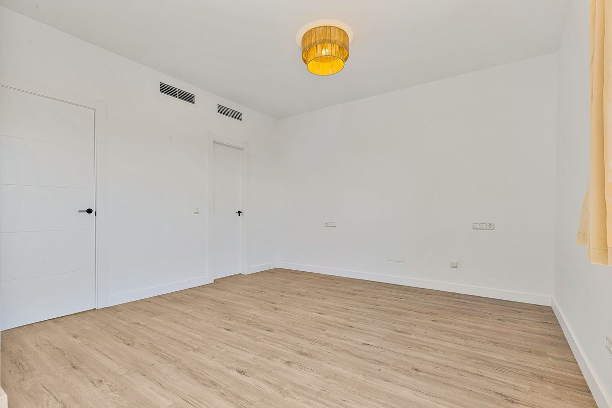 Huis te koop in Casares Playa | 5 slaapkamers H5381002