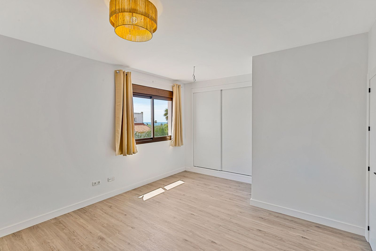 Huis te koop in Casares Playa | 5 slaapkamers H5381002