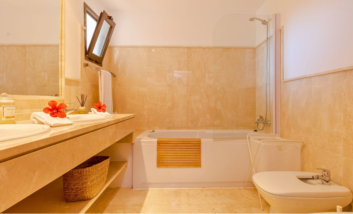 Huis te koop in Casares Playa | 3 slaapkamers H5400109
