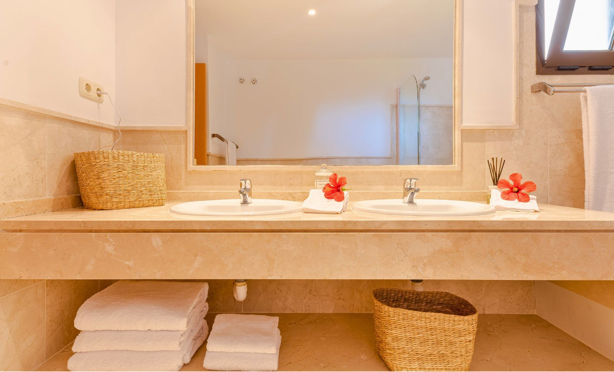 Huis te koop in Casares Playa | 3 slaapkamers H5400109