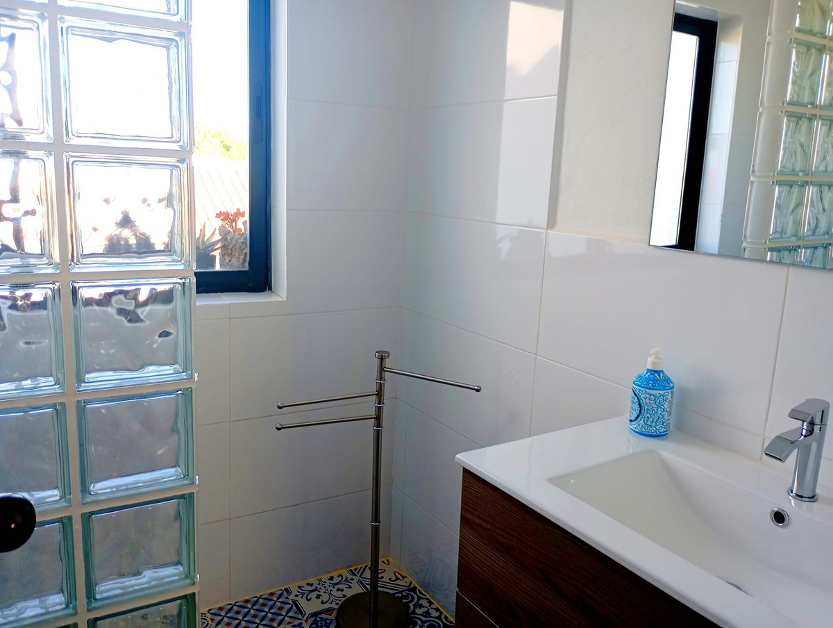 Huis te koop in Casares Playa | 4 slaapkamers H5433904